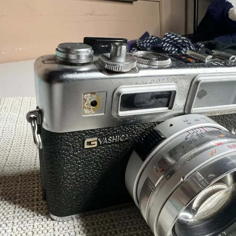 Vintage Yashica Electro 35 GSN Rangefinder Camera w/ Yashinon 45mm‎ f/1.7 Lens
